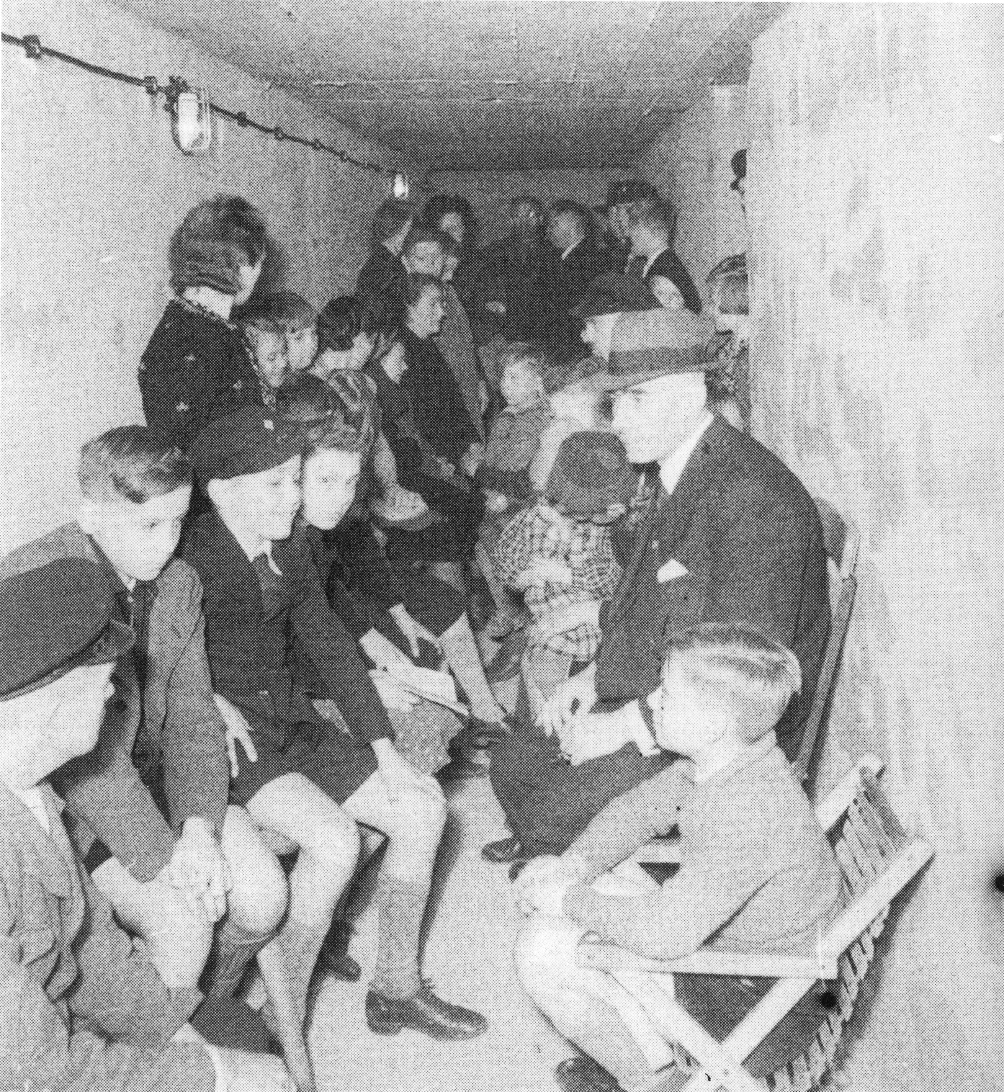 2-2 Splitterschutzgraben 1944.MZH.bearb.